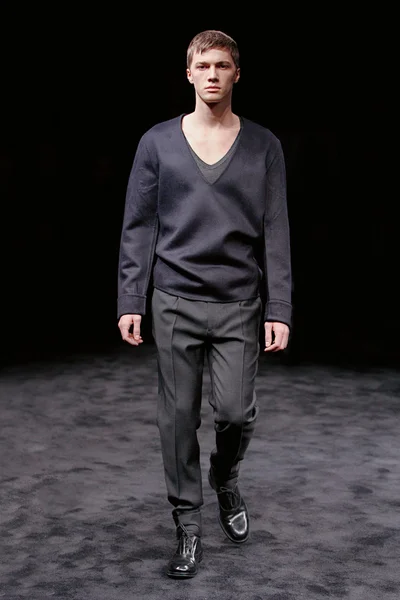 Look 13